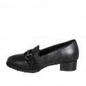 Mocassino da donna con elastici, accessorio e plantare estraibile in pelle e camoscio nero tacco 3 - Misure disponibili: 32, 42