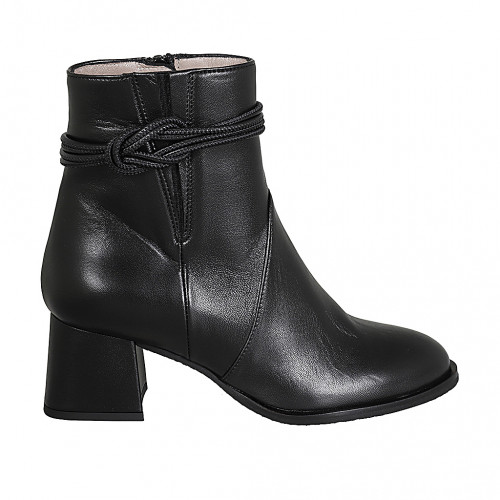 Woman's ankle boot with zipper, elastic band and accessory in black leather with heel 5 - Available sizes:  32