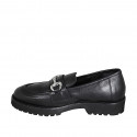Mocasin pour femmes en cuir noir avec accessoire et talon 3 - Pointures disponibles:  32, 33