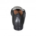 Mocassin pour femmes avec accessoire en cuir noir et cuir de veau avec fourrure rayée blanc et noir talon 2 - Pointures disponibles:  32, 33, 42, 43