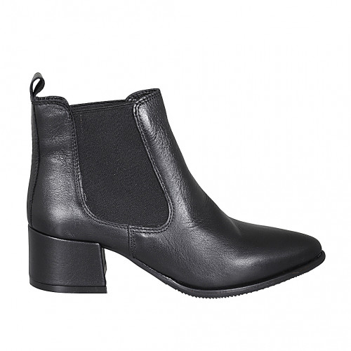 Woman's pointy and low ankle boot with elastic bands in black leather heel 5 - Available sizes:  42, 43, 45