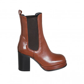 Woman's ankle boot in cognac brown leather with elastic bands and platform heel 8 - Available sizes: 42