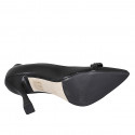 Decolté con catena e strass da donna in pelle nera tacco 9 - Misure disponibili: 33, 34, 35