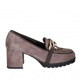 Mocassin pour femmes avec chaîne en daim taupe talon 6 - Pointures disponibles:  43