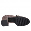Mocassin pour femmes avec chaîne en daim taupe talon 6 - Pointures disponibles:  43, 45