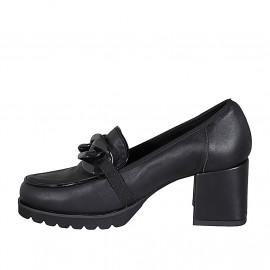Mocassin pour femmes en cuir noir avec chaîne talon 6 - Pointures disponibles:  43, 45 2