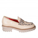 Mocassino da donna in pelle nude con mascherina in pelle con stampa maculata tacco 4 - Misure disponibili: 32, 42, 43, 44
