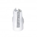 Scarpa stringata con cerniera e plantare estraibile in pelle bianca e glitterata argento zeppa 3 - Misure disponibili: 42