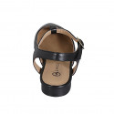 Chaussure ouverte au talon pour femmes en cuir noir avec courroie en T talon 2 - Pointures disponibles:  32, 35, 42, 45