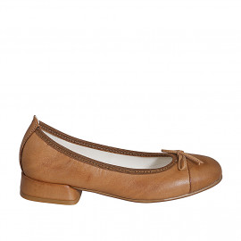 Bailarina para mujer con moño y puntera en piel cognac tacon 2 - Tallas disponibles:  43, 44