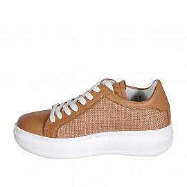 Zapato para mujer con cordones y plantilla extraible en piel y tejido trensado cognac cuña 4 - Tallas disponibles:  42, 44 2