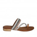 Chanclas de dedo para mujer en piel cognac con estrás plateado, gris y cobrizo tacon 2 - Tallas disponibles:  