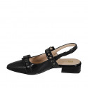 Decolté aperta sul tallone a punta da donna con elastico e fibbie in vernice nera tacco 3 - Misure disponibili: 35
