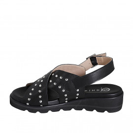 Sandale pour femmes en cuir noir avec goujons talon compensé 3 - Pointures disponibles:  32, 33, 35 2
