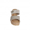 Mule para mujer en piel gris y gamuza laminada beis con cierre en velcro, plataforma y cuña 7 - Tallas disponibles:  31, 33, 35
