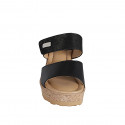 Mule pour femmes en cuir et daim laminé noir avec fermeture velcro, plateforme et talon compensé 7 - Pointures disponibles:  31, 32, 33, 34, 35