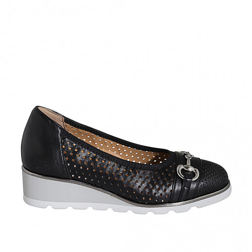 Escarpin pour femmes avec semelle amovible et accessoire en cuir perforé noir talon compensé 4 - Pointures disponibles:  32, 33, 34, 35, 42, 43