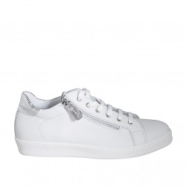 Scarpa stringata da donna con plantare estraibile e cerniera in pelle bianca e laminata argento zeppa 3 - Misure disponibili: 44, 46
