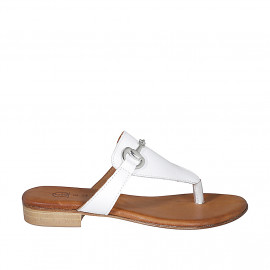 Mule entredoigt avec accessoire pour femmes en cuir blanc talon 2 - Pointures disponibles:  32, 33, 34, 35, 42, 43, 44