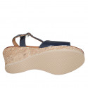 Sandale pour femmes en cuir verni bleu avec courroie, plateforme et talon compensé 7 - Pointures disponibles:  33, 34, 35