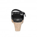 Sandale pour femmes en cuir verni noir avec courroie, plateforme et talon compensé 7 - Pointures disponibles:  32, 33, 34, 35