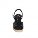 Sandale pour femmes en cuir verni noir avec courroie, plateforme et talon compensé 7 - Pointures disponibles:  32, 33, 34, 35