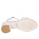 Sandale pour femmes en cuir et rafia blanc avec courroie à la cheville et strass talon 5 - Pointures disponibles:  35, 43, 44