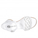 Sandalia con cinturon al tobillo y estrás para mujer en piel y rafia blanca tacon 5 - Tallas disponibles:  35