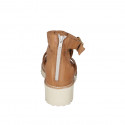 Chaussure ouverte pour femmes en cuir cognac avec fermeture éclair et boucles talon 4 - Pointures disponibles:  35