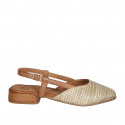 Slingback in rafia intrecciata con motivo geometrico beige, bianco e oro e pelle color cuoio tacco 2 - Misure disponibili: 32, 33, 35, 42, 43