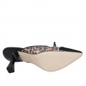 Sabo para mujer con puntera en piel negra, gamuza moteada y moño tacon 7 - Tallas disponibles:  42