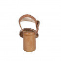 Sandale avec courroie pour femmes en cuir tressé cognac talon 7 - Pointures disponibles:  32, 33, 34, 35, 42, 43