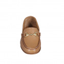 Mocassin avec accessoire d'or pour femmes en cuir cognac talon 2 - Pointures disponibles:  33, 35, 42, 43, 44