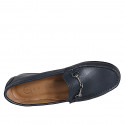 Mocassino da donna con accessorio argento in pelle blu tacco 2 - Misure disponibili: 33, 35, 42, 43, 44, 45