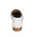 Mocassin avec accessoire argent pour femmes en cuir blanc talon 2 - Pointures disponibles:  35, 45