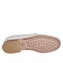Mocassin avec accessoire argent pour femmes en cuir blanc talon 2 - Pointures disponibles:  35, 45