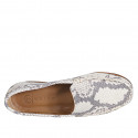 Women's moccasin in white and grey printed leather heel 2 - Available sizes:  33, 34, 35, 42, 43, 44, 45