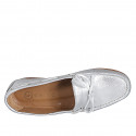 Mocassino da donna in pelle laminata argento con fiocco tacco 2 - Misure disponibili: 33, 34, 35, 42, 43, 44, 45
