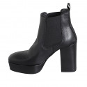 Stivaletto da donna a punta squadrata con plateau ed elastici in pelle nera tacco 10 - Misure disponibili: 35, 42, 43