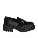 Mocasines para mujer con accesorio metalico en gamuza negra y tela espiguilla tacon 5 - Tallas disponibles:  32, 35, 42, 43, 45, 46