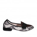 Mocassin à bout pointu pour femmes en cuir verni imprimé et daim noir et marron foncéet talon 2 - Pointures disponibles:  33, 35, 42, 44, 45, 46