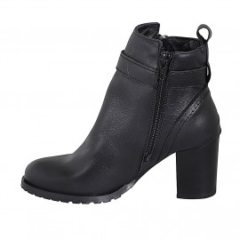 Stivaletto da donna con doppia cerniera, fibbia e punta tonda in pelle nera tacco 7 - Misure disponibili: 32, 34, 35, 42, 43, 44, 45 2