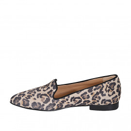 Woman's pointy loafer in spotted suede with heel 2 - Available sizes:  35, 42 2
