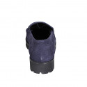 Mocassino da donna con accessorio in camoscio blu con tacco 3 - Misure disponibili: 32, 33, 34, 43, 45, 46