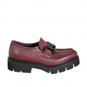 Mocassino da donna con elastico e accessorio in pelle bordeaux tacco 4 - Misure disponibili: 32, 33, 34, 35, 42, 43, 45, 46, 47
