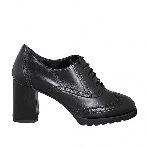 Zapato Oxford con cordones para mujer en piel negra con punta de ala y tacon 7 - Tallas disponibles:  32, 35, 42, 43, 44, 46