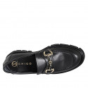 Mocasin pour femmes en cuir noir avec accessoire or et talon 4 - Pointures disponibles:  32, 35, 44, 45, 46