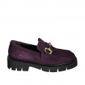 Mocasín para mujer con accesorio en gamuza morada tacon 4 - Tallas disponibles:  32, 35, 44, 46