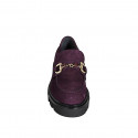 Mocassino da donna con accessorio in camoscio viola tacco 4 - Misure disponibili: 32, 35, 44, 46