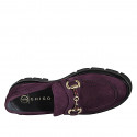 Mocasín para mujer con accesorio en gamuza morada tacon 4 - Tallas disponibles:  32, 35, 44, 46